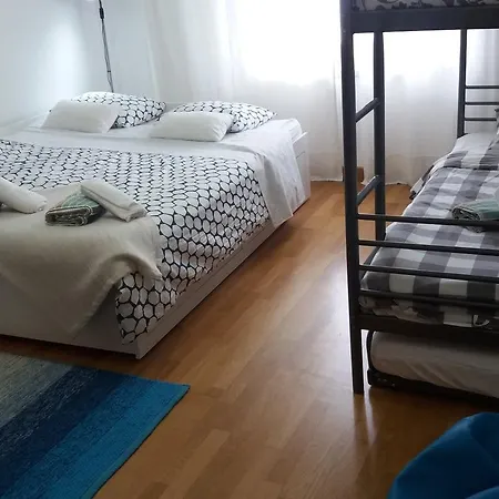 West House Peniche Surf Retreat * Ferrel (Leiria)