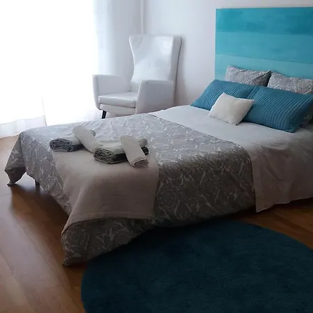 West House Peniche Surf Retreat * Ferrel (Leiria)